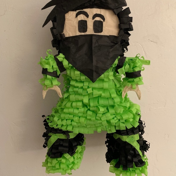 Roblox Pinata - Picture 2 of 2